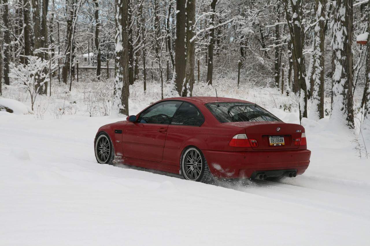 BMW E46 M3 Red winter 02