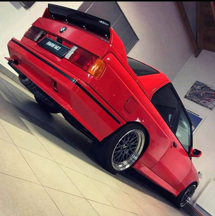 BMW E30 M3 rear lip